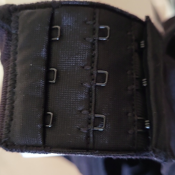 2XL Shapermint True Kind Wirefree Shaper Bra Black - Picture 3 of 5